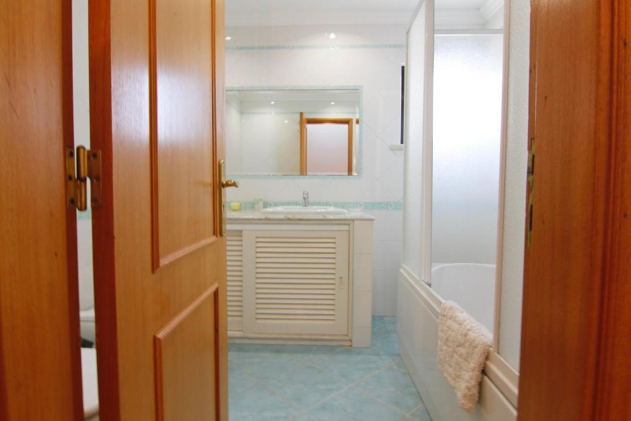 Lovelystay - Alto Dos Calicos 2Br House With Garden 阿尔布费拉 外观 照片