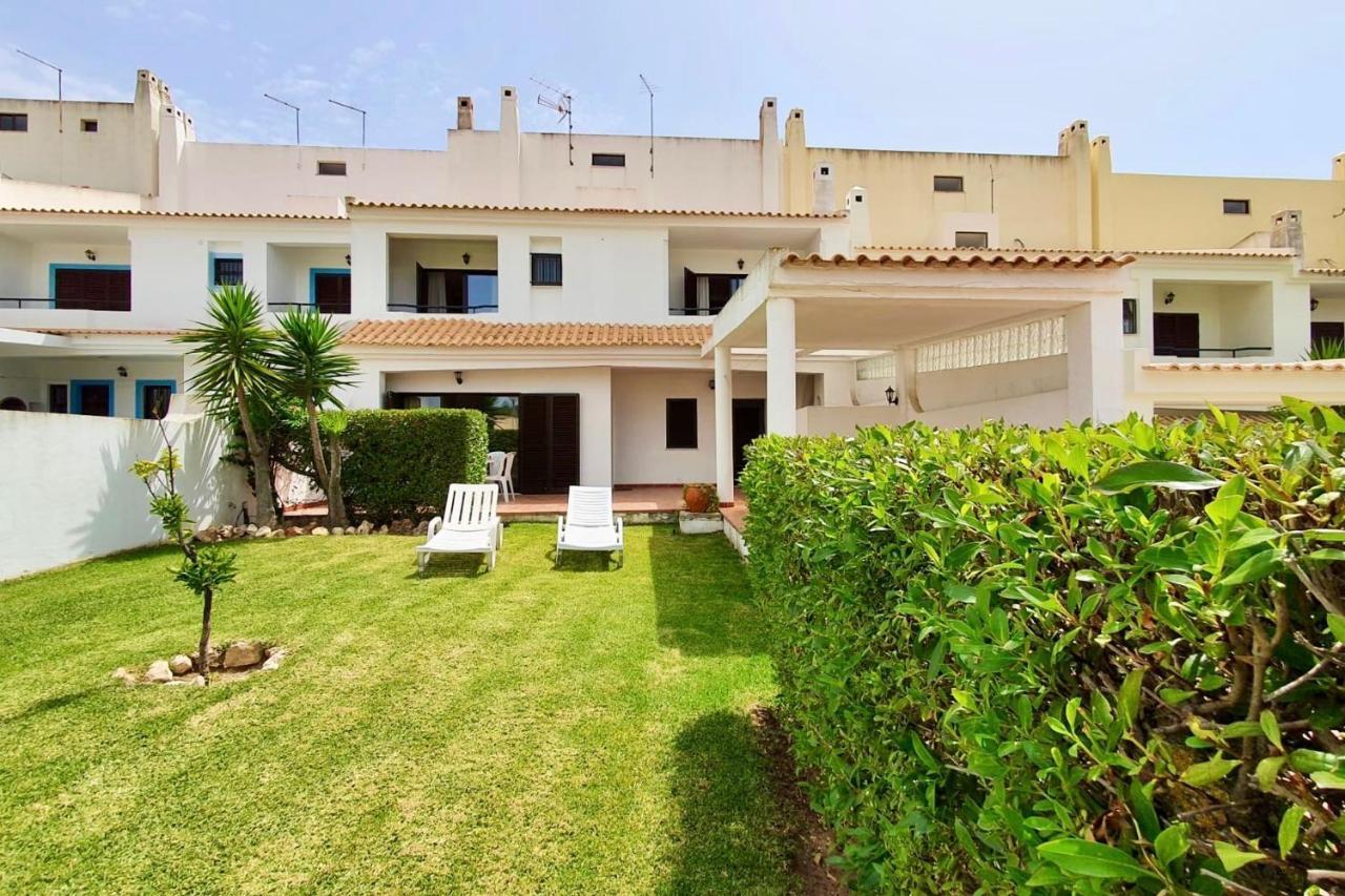 Lovelystay - Alto Dos Calicos 2Br House With Garden 阿尔布费拉 外观 照片