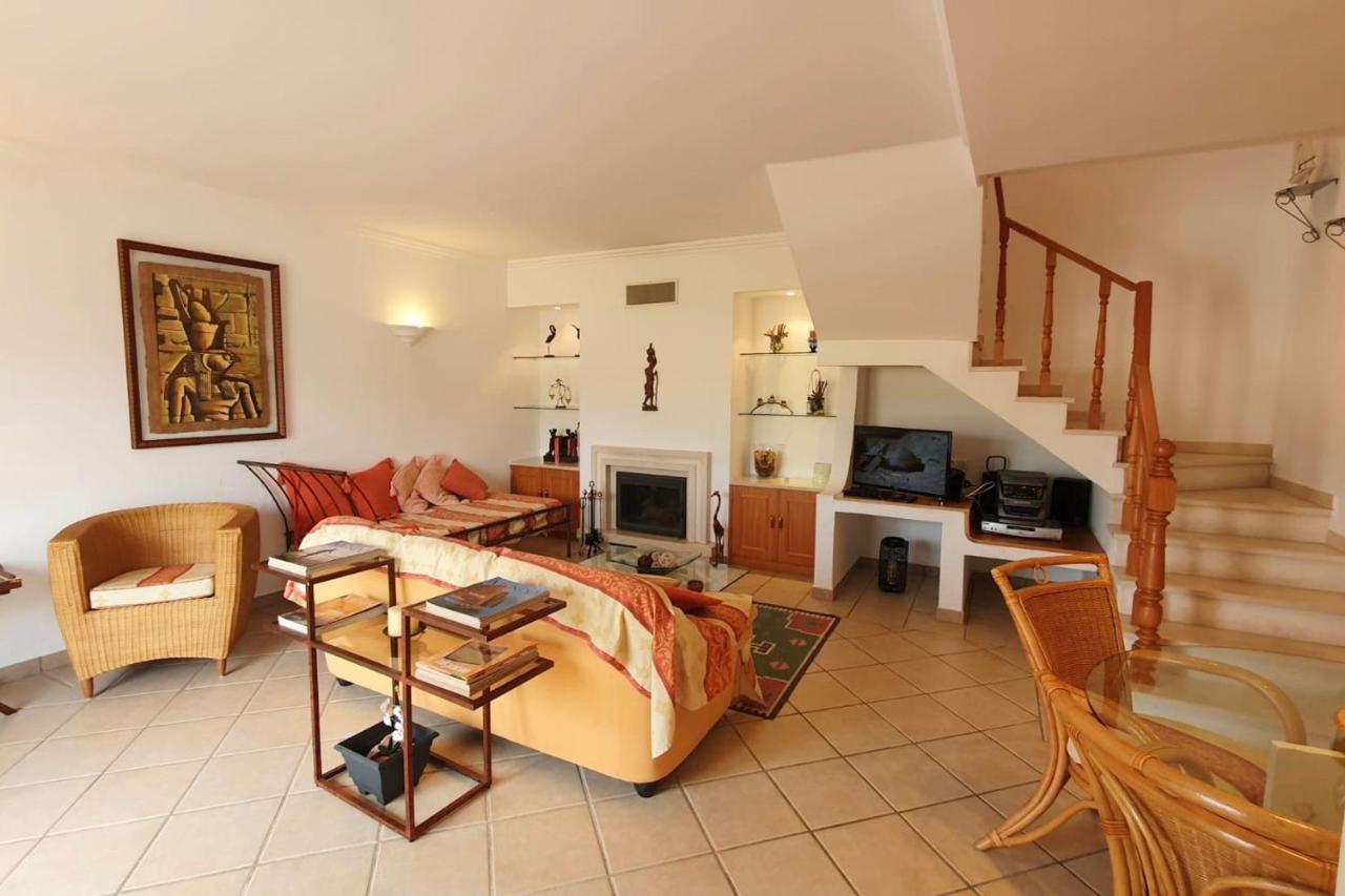 Lovelystay - Alto Dos Calicos 2Br House With Garden 阿尔布费拉 外观 照片