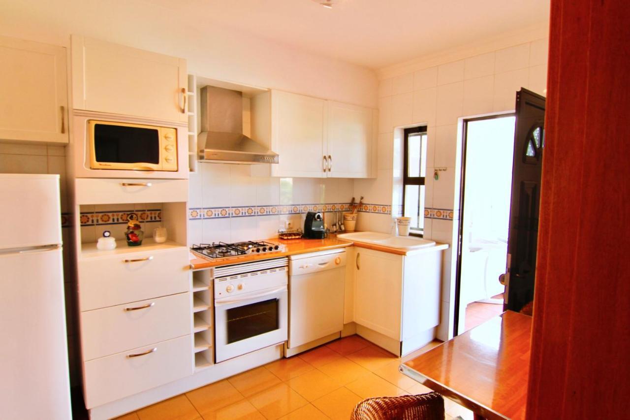 Lovelystay - Alto Dos Calicos 2Br House With Garden 阿尔布费拉 外观 照片