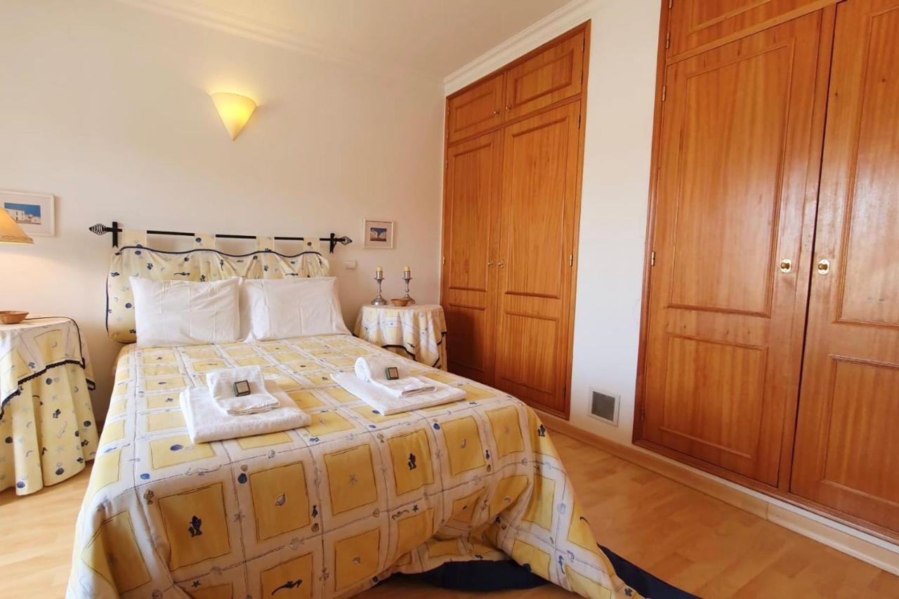 Lovelystay - Alto Dos Calicos 2Br House With Garden 阿尔布费拉 外观 照片