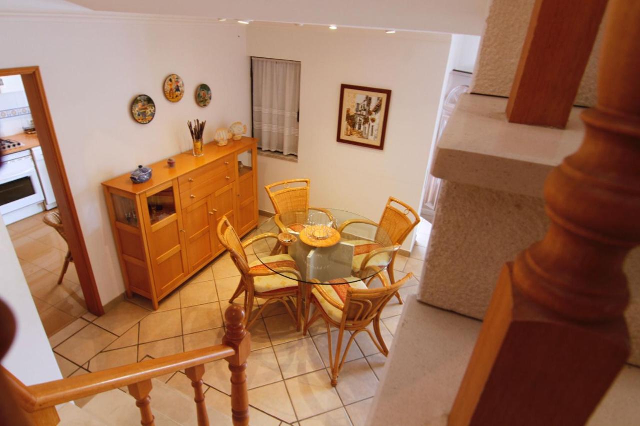Lovelystay - Alto Dos Calicos 2Br House With Garden 阿尔布费拉 外观 照片
