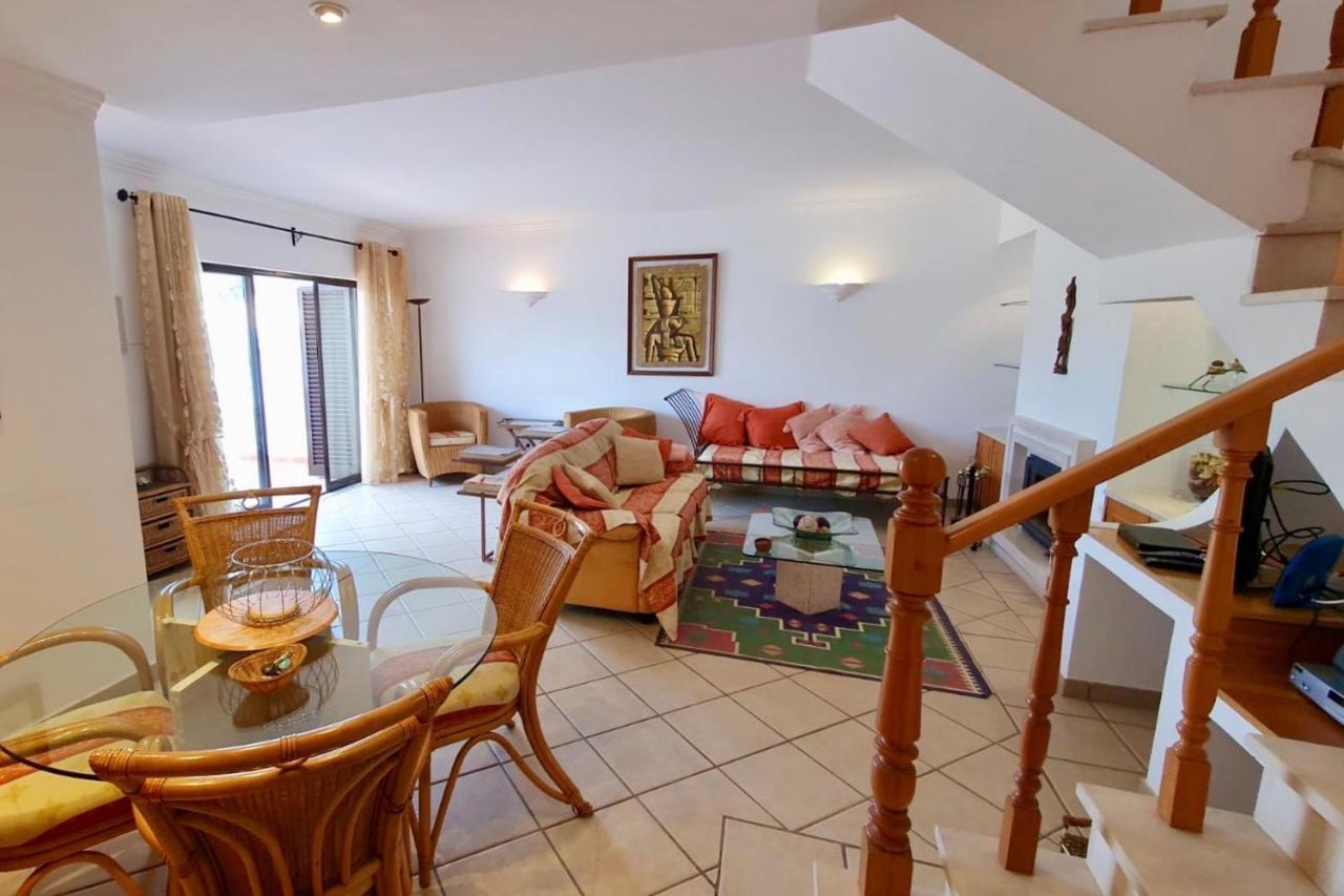 Lovelystay - Alto Dos Calicos 2Br House With Garden 阿尔布费拉 外观 照片